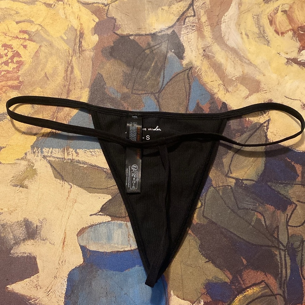 G String - Picture 3 of 3